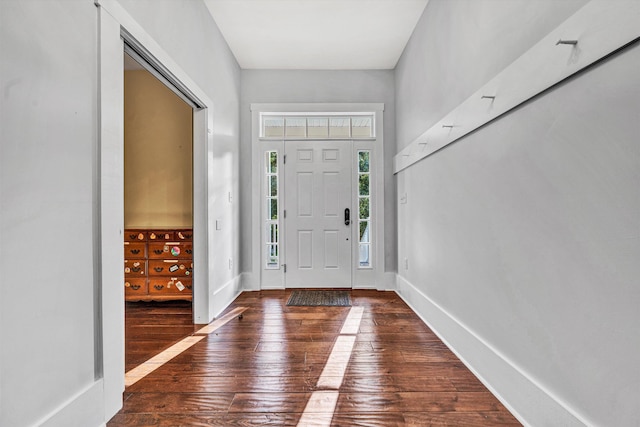 3150 Green Ridge Rd NW, Roanoke, VA 24019 - entrance foyer featuring hardwood / wood-style flooring and baseboards