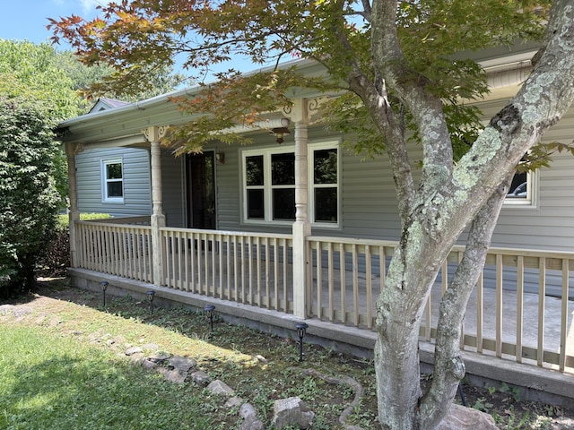 713 Rose Ave, Covington, VA 24426 - view of front facade