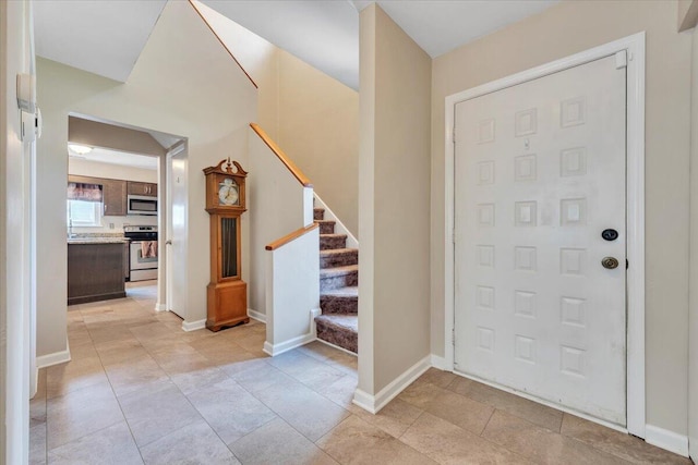 3341 Fort Lewis Cir, Salem, VA 24153 - foyer with stairway and baseboards