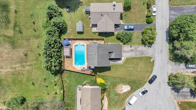 3341 Fort Lewis Cir, Salem, VA 24153 - bird's eye view of a pool area