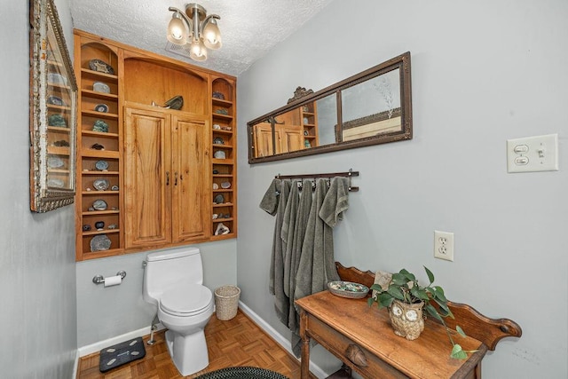 420 Cresthill Rd, Lynchburg, VA 24504 - bathroom with a textured ceiling and a chandelier