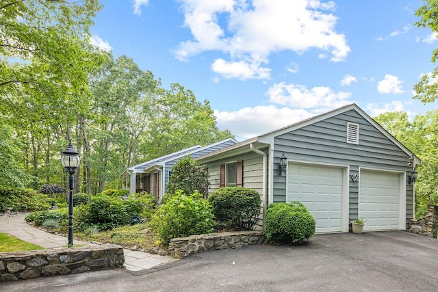 420 Cresthill Rd, Lynchburg, VA 24504 - view of property exterior with driveway