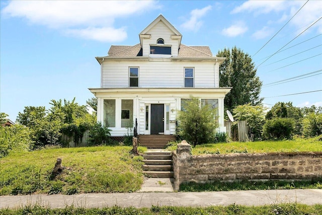 610 18th St SE, Roanoke, VA 24013 - american foursquare style home with roof with shingles