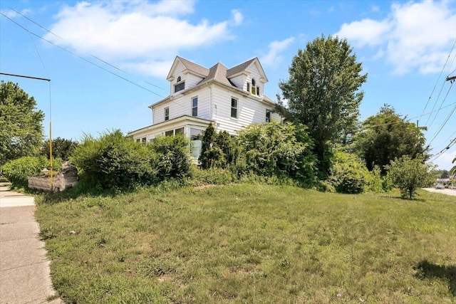 610 18th St SE, Roanoke, VA 24013 - view of side of home featuring a yard