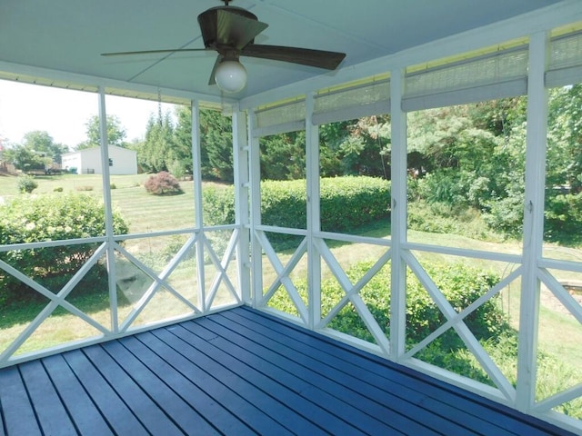 4029 Kentland Dr, Roanoke, VA 24018 - unfurnished sunroom featuring ceiling fan