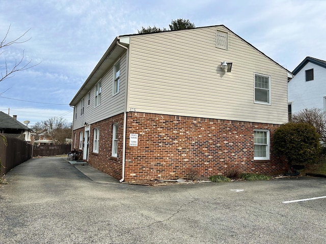 426 Walnut Ave SE, Roanoke, VA 24014 - view of side of home with brick siding