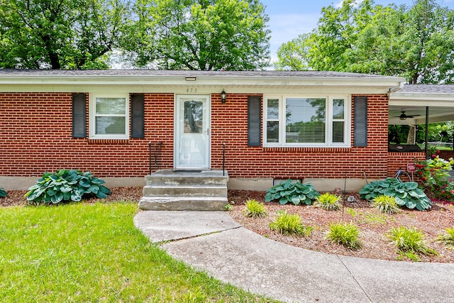 473 Hemlock Rd, Salem, VA 24153 - view of front of home with ceiling fan and brick siding
