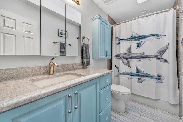 1941 Springmill Rd, Salem, VA 24153 - full bath featuring vanity and curtained shower
