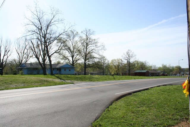 1312 N Lake Of The Wood Rd, Columbia, MO 65202 - view of road