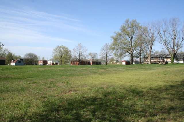 1312 N Lake Of The Wood Rd, Columbia, MO 65202 - view of yard