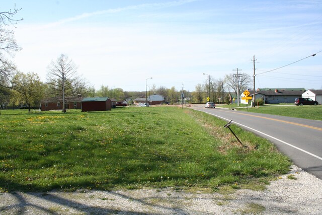 1312 N Lake Of The Wood Rd, Columbia, MO 65202 - view of road