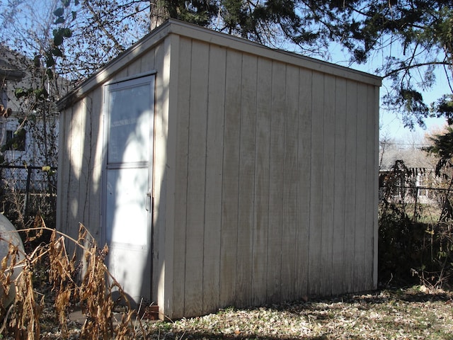 view of outdoor structure