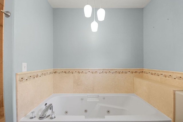 604 Adens Woods Ct, Columbia, MO 65201 - full bathroom featuring a tub with jets