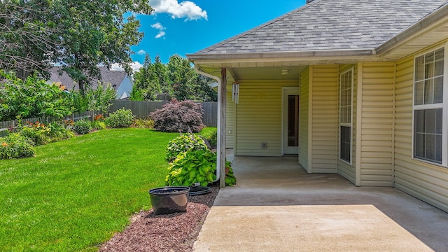 604 Adens Woods Ct, Columbia, MO 65201 - fenced backyard with a patio area