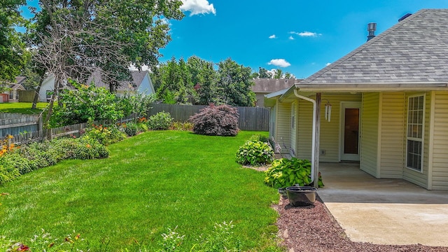 604 Adens Woods Ct, Columbia, MO 65201 - fenced backyard with a patio