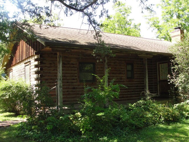 view of home's exterior