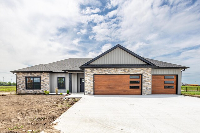 view of front of house featuring a garage