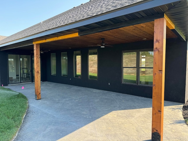 view of patio with ceiling fan