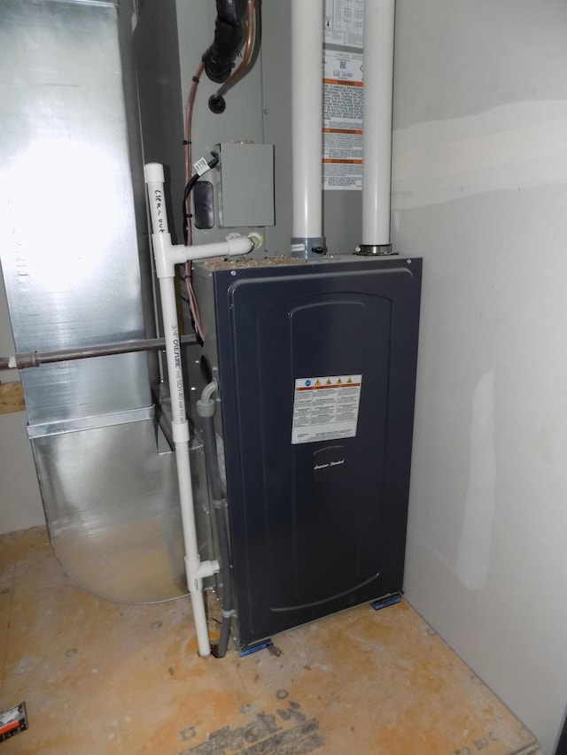 14 Carnival Ln, Centralia, MO 65240 - view of utility room