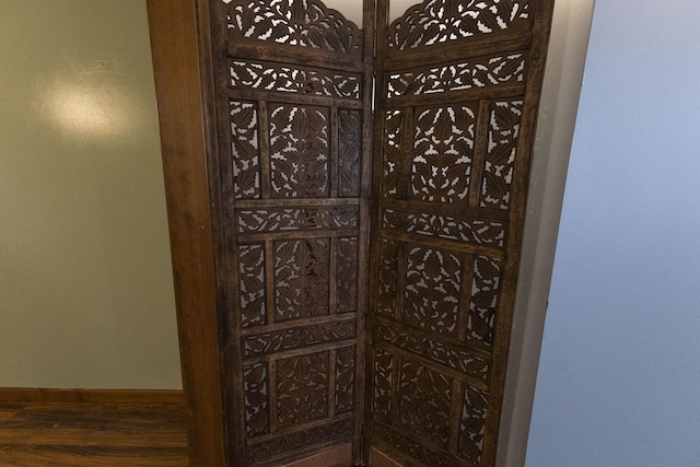 room details featuring wood-type flooring