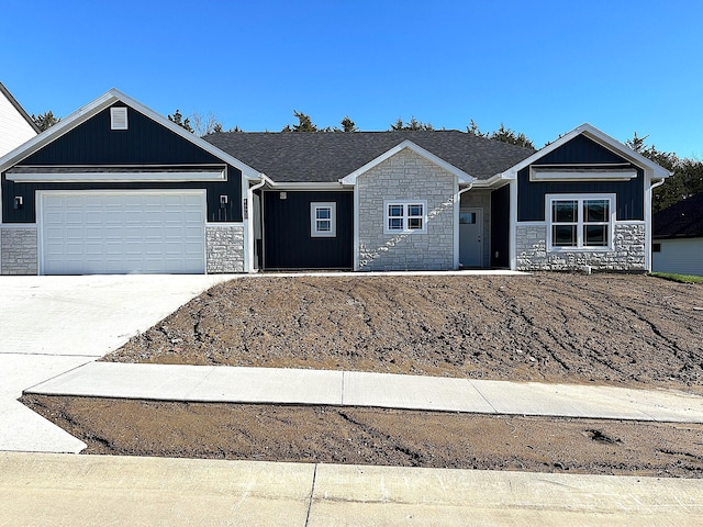 view of front of house featuring a garage