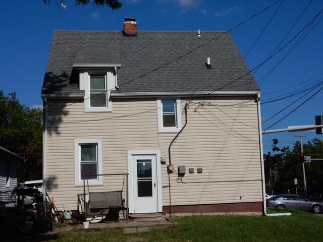 view of rear view of house