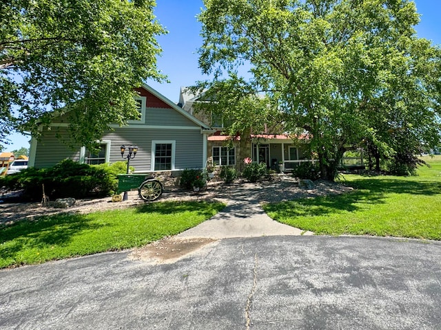 4200 S Rangeline Rd, Columbia, MO 65201 - view of front of property featuring a front lawn