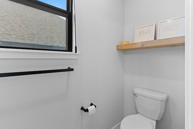 bathroom featuring toilet