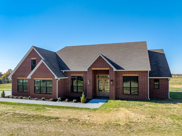 view of front of house with a front yard