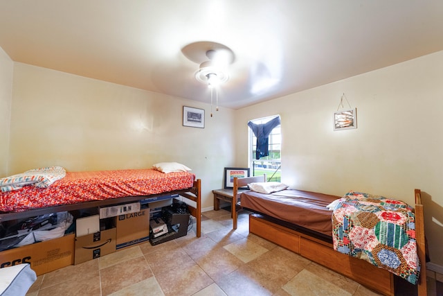 bedroom with ceiling fan