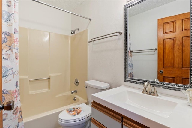 full bathroom featuring vanity, shower / bathtub combination with curtain, a textured ceiling, and toilet