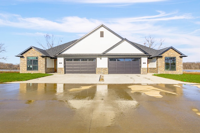 view of front of house featuring a garage