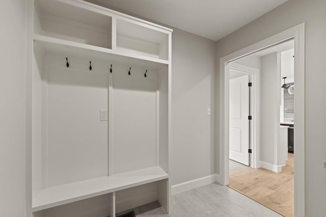 mudroom featuring baseboards