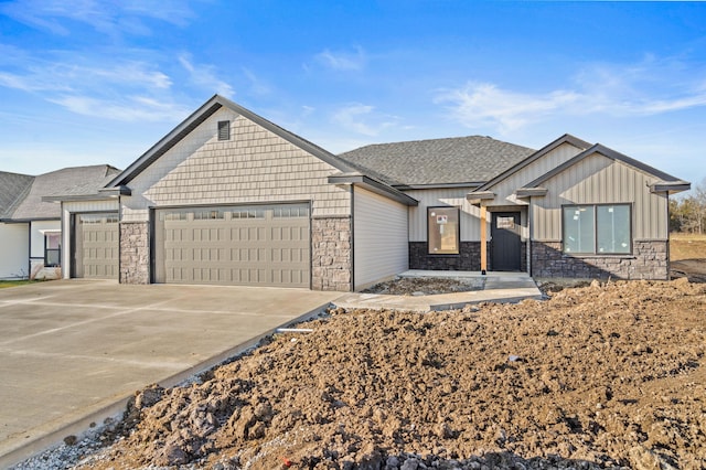 view of front of property featuring a garage