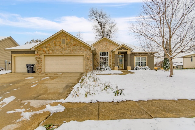 view of front facade featuring a garage