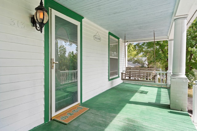 view of patio / terrace with covered porch