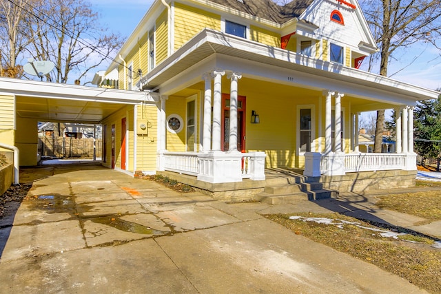 view of front facade featuring covered porch