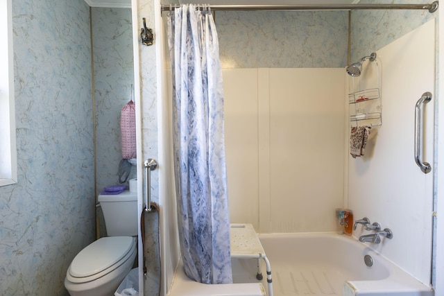 bathroom featuring shower / bathtub combination with curtain and toilet