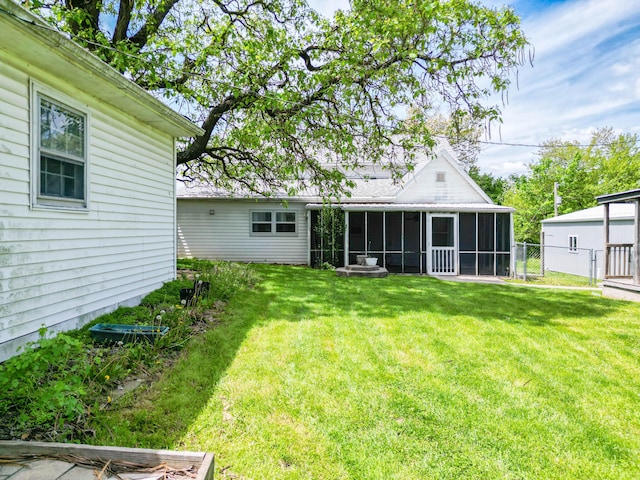 60 N Harris St, Harrisburg, MO 65256 - back of house with a sunroom