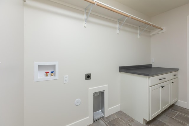 4509 Royal County Rd, Columbia, MO 65201 - laundry area featuring electric dryer hookup, baseboards, and washer hookup