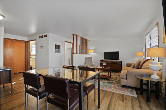 2417 Quail Dr, Columbia, MO 65202 - living room featuring wood-type flooring