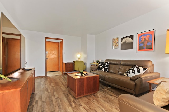 2417 Quail Dr, Columbia, MO 65202 - living room featuring light hardwood / wood-style floors