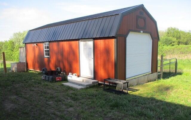 305 E Francis St, Sturgeon, MO 65284 - view of outbuilding