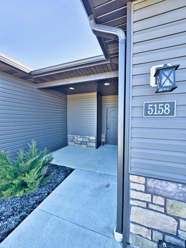 view of property entrance