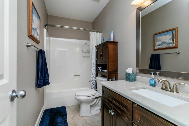 full bath with visible vents, vanity, toilet, and shower / bath combo with shower curtain