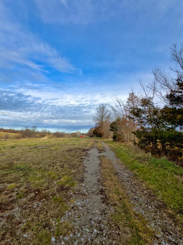 637 County Rd 102, Fayette, MO 65248