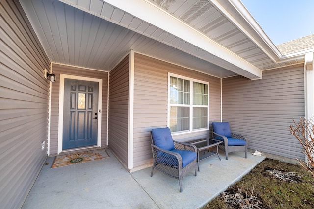 entrance to property with covered porch