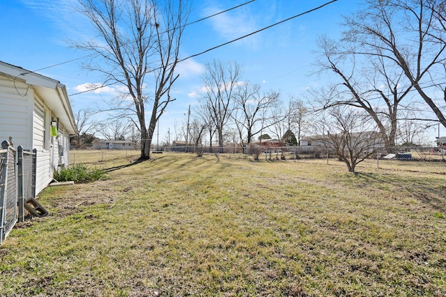 view of yard featuring fence