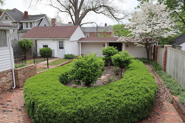 408 N Church St, Fayette, MO 65248 - view of yard