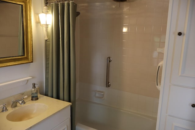 408 N Church St, Fayette, MO 65248 - full bathroom featuring shower / bath combo and vanity